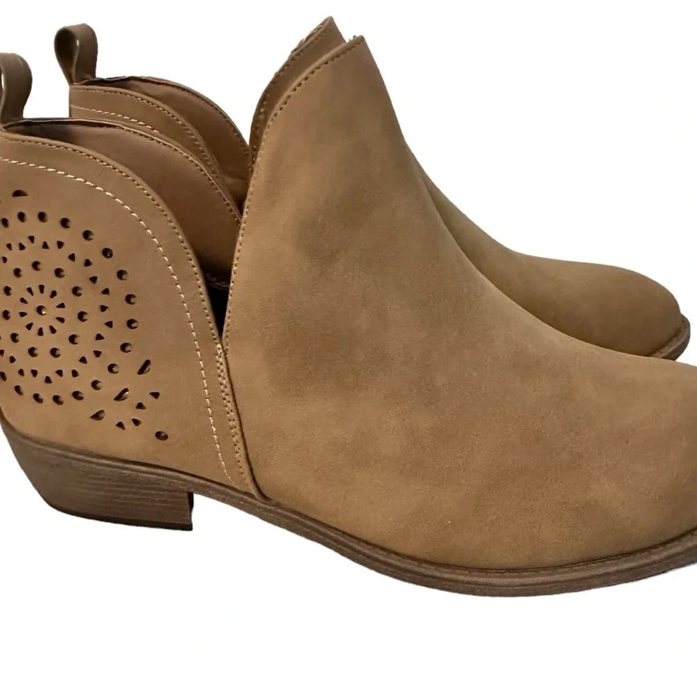 NWT Vepose Women's Ankle Boots Low Heels Chunky Cutout Perforated Western Shoes - Picture 4 of 7